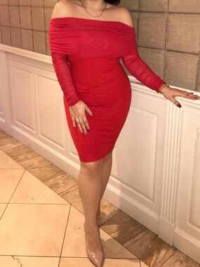 Off-the-Shoulder Red Bodycon Dress